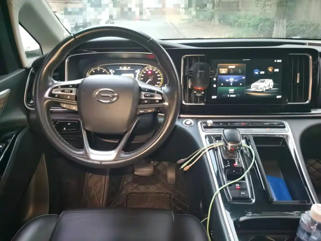 GAC Motor Trumpchi M8 — фото 10
