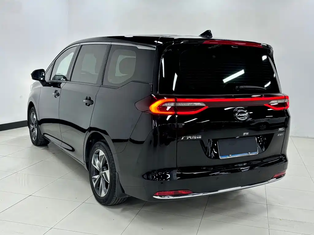 GAC Motor Trumpchi M6 — фото 6