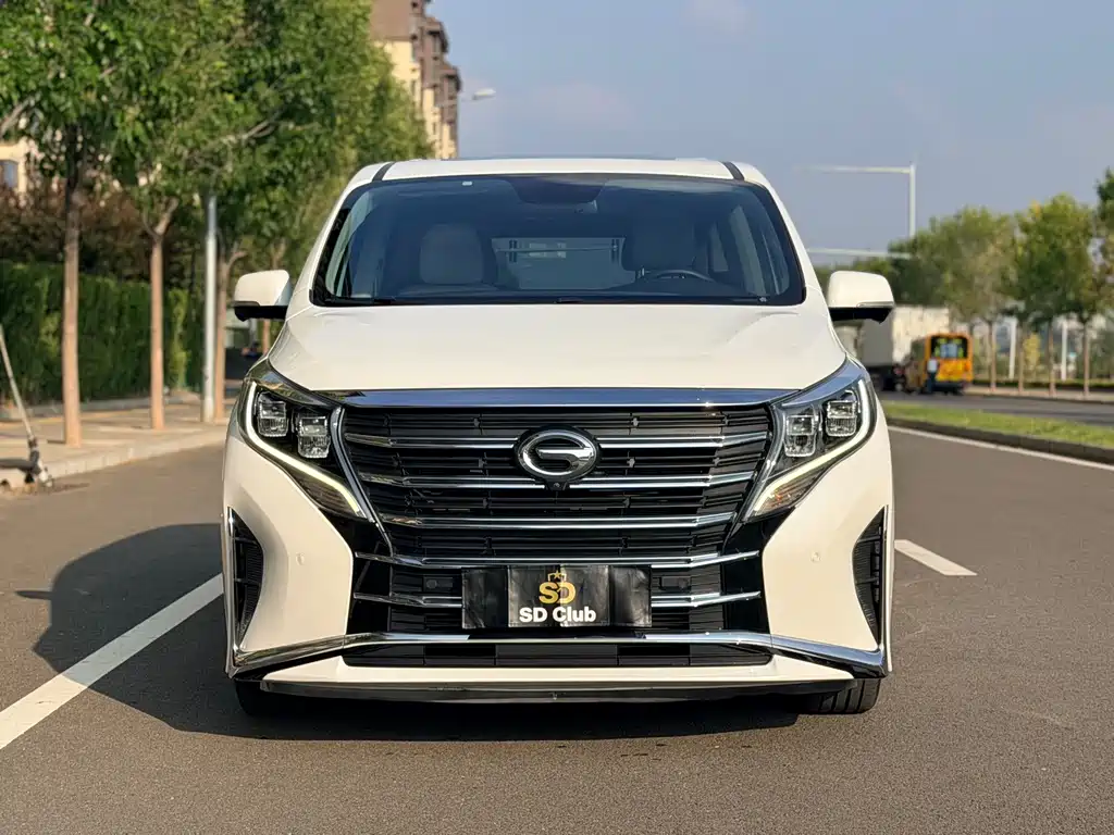 GAC Motor Trumpchi M8 — фото 2