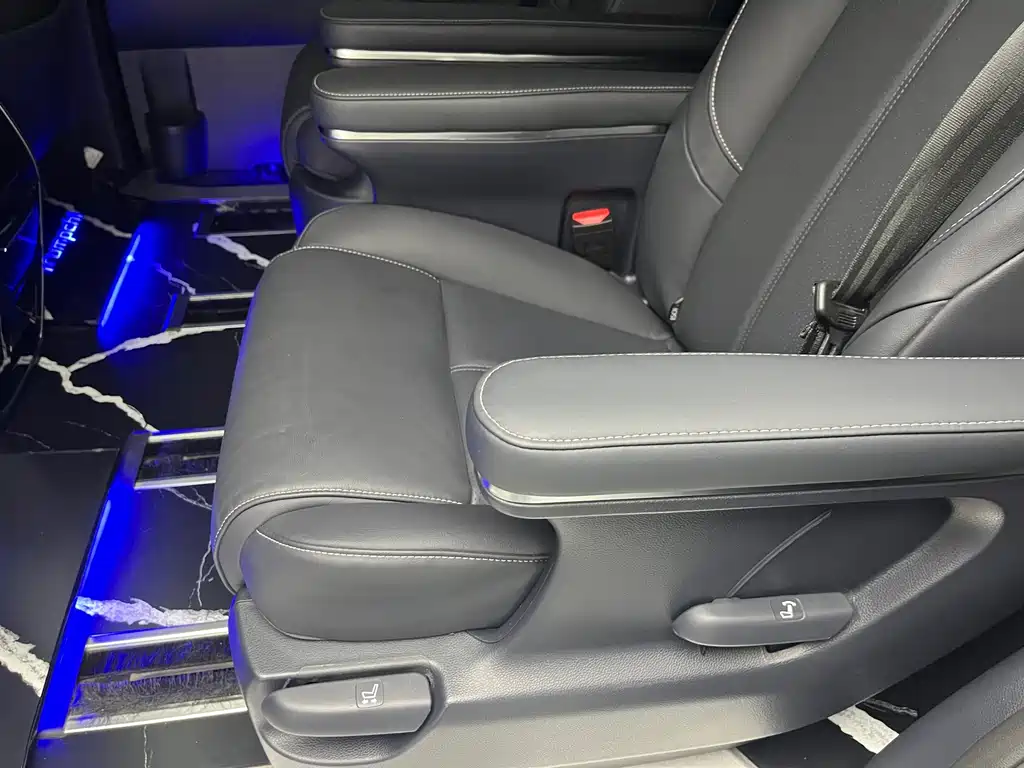 GAC Motor Trumpchi M8 — фото 13