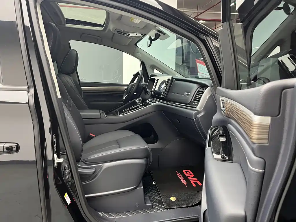 GAC Motor Trumpchi M8 — фото 21