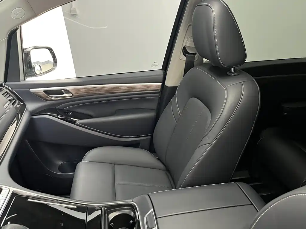 GAC Motor Trumpchi M8 — фото 9