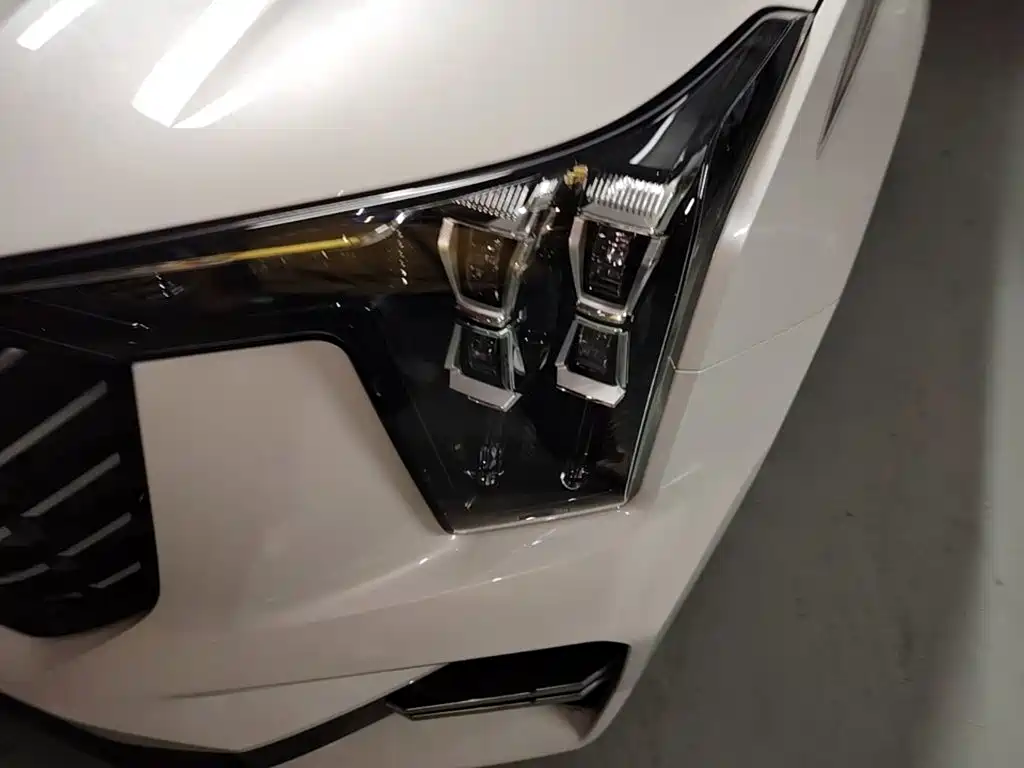 GAC Motor Trumpchi GS8 — фото 24