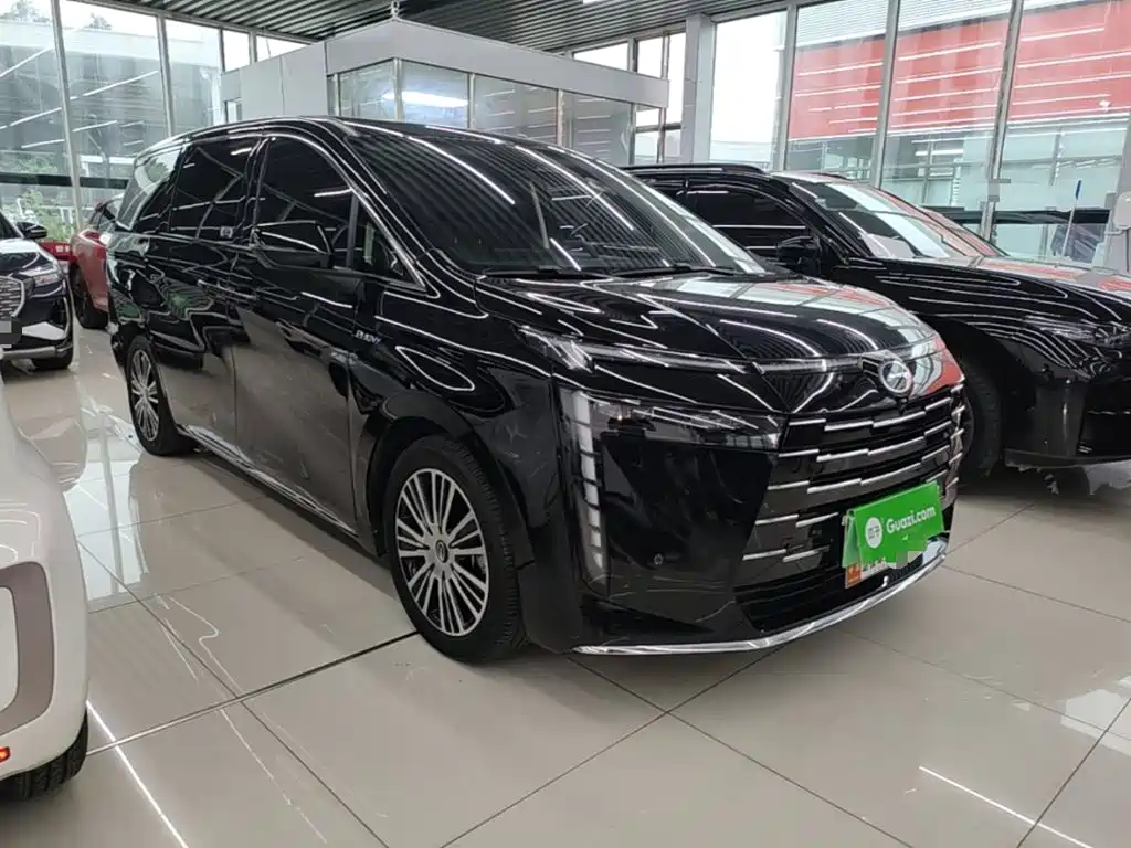 GAC Motor Trumpchi E8 PHEV — фото 4