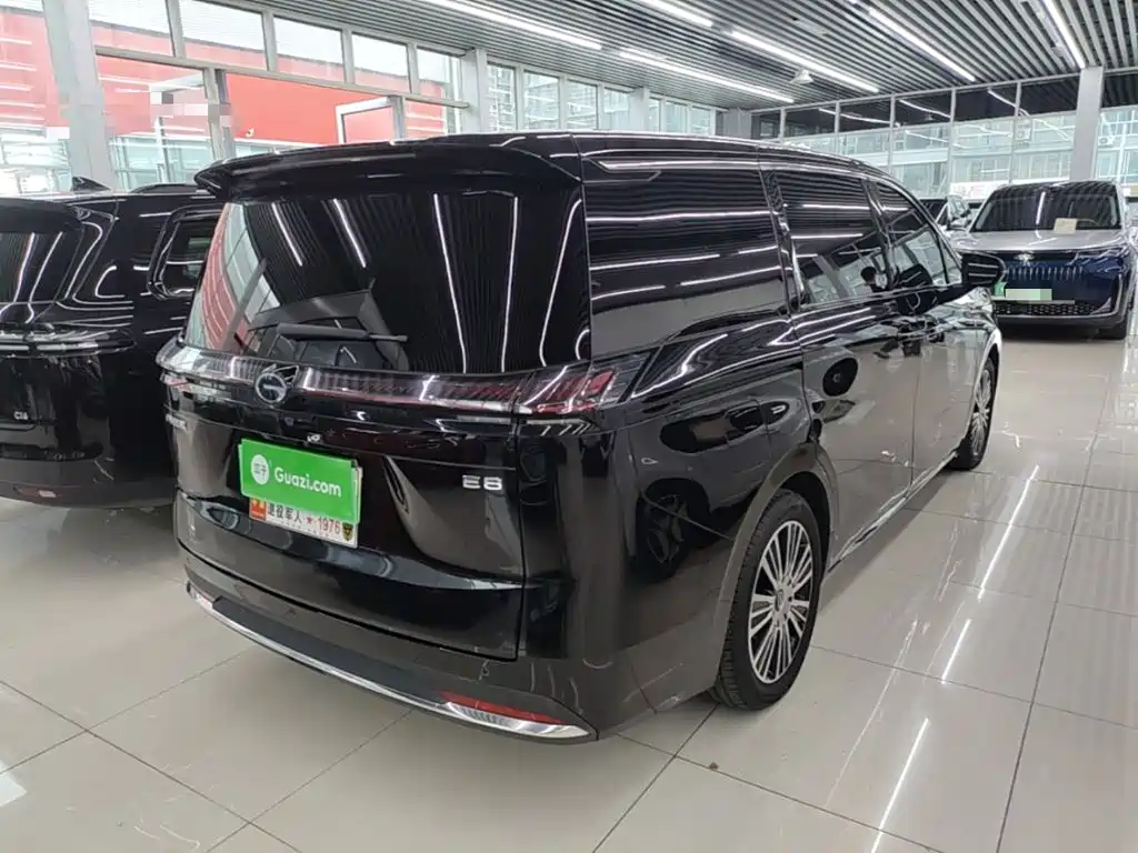 GAC Motor Trumpchi E8 PHEV — фото 7
