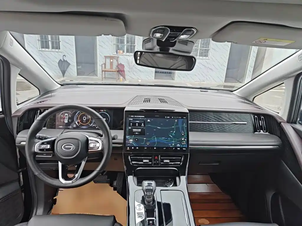 GAC Motor Trumpchi M8 — фото 10