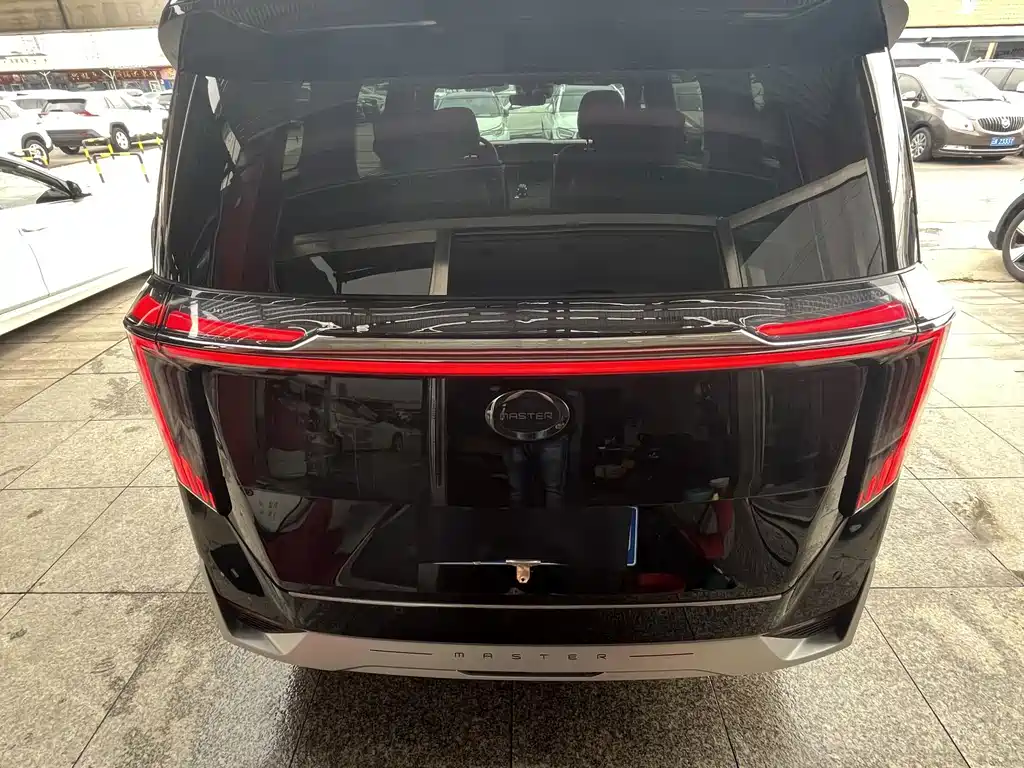 GAC Motor Trumpchi M8 — фото 17