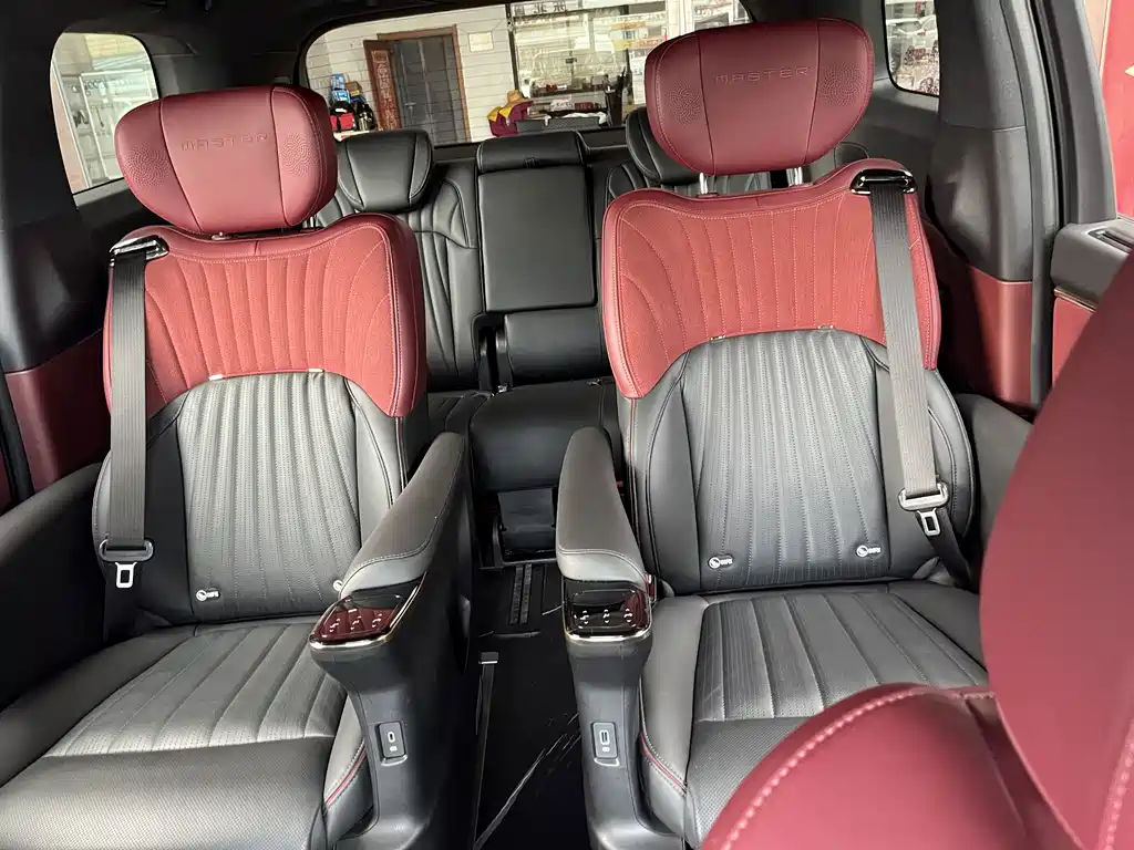 GAC Motor Trumpchi M8 — фото 9
