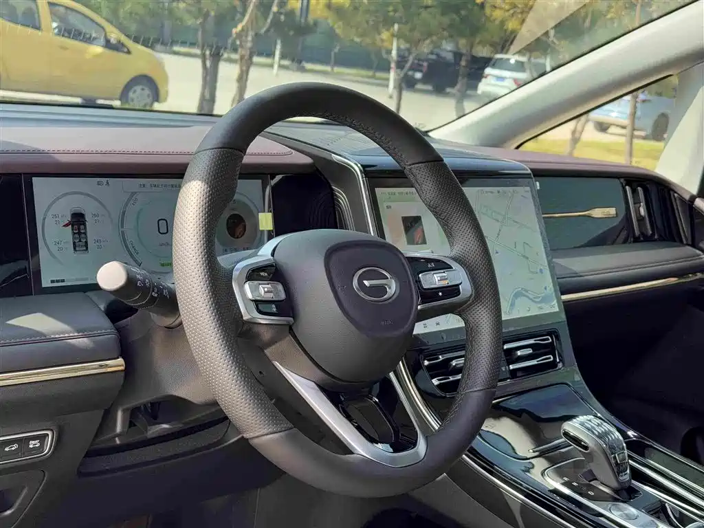GAC Motor Trumpchi M8 — фото 11