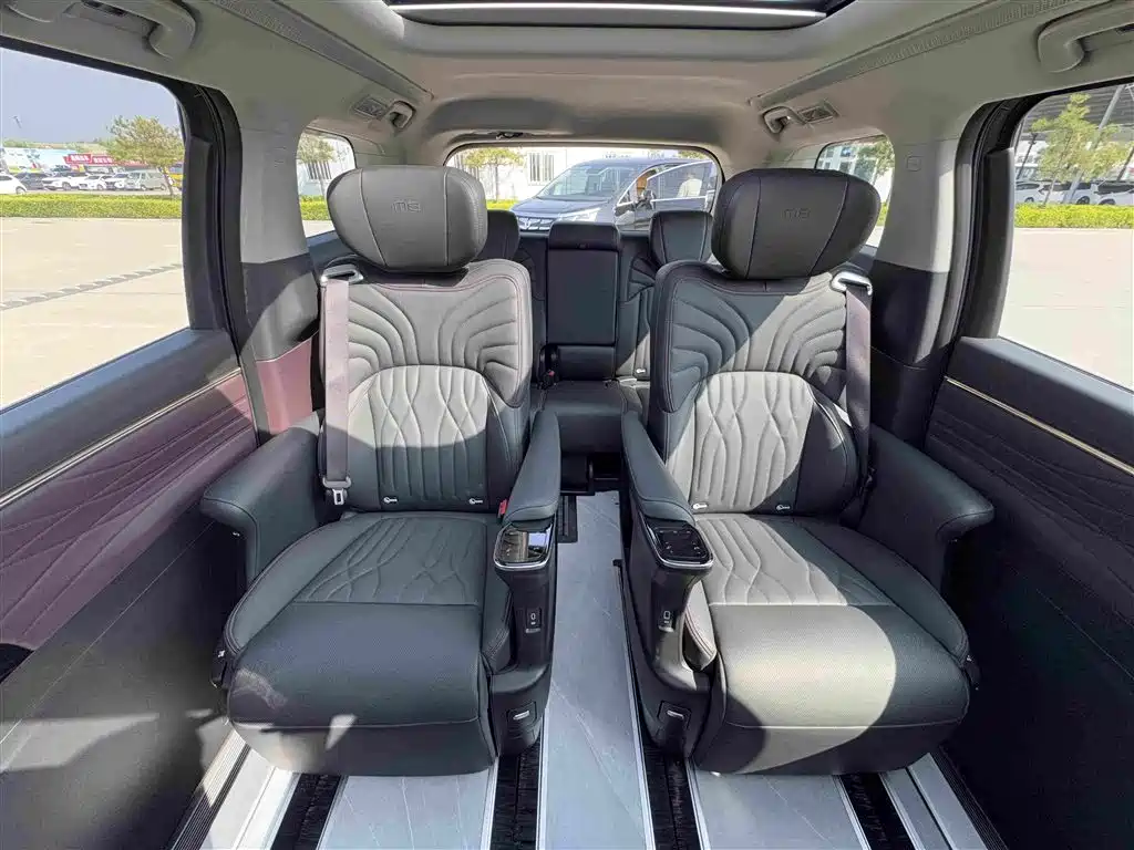 GAC Motor Trumpchi M8 — фото 14