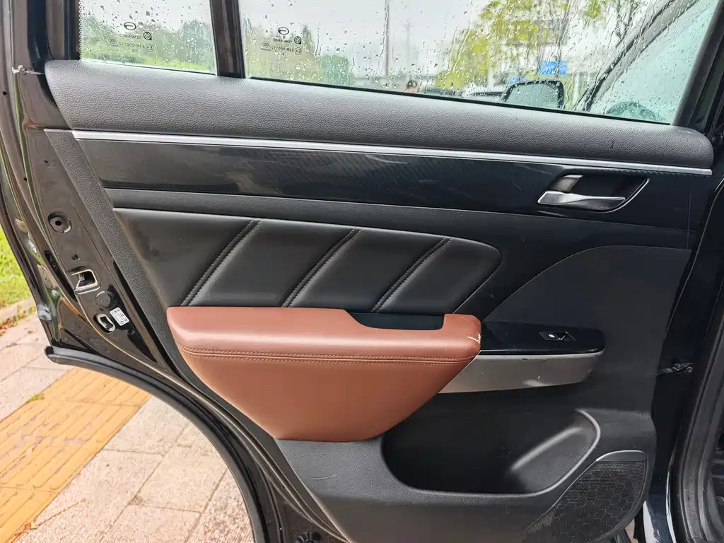 GAC Motor Trumpchi GS7 — фото 10