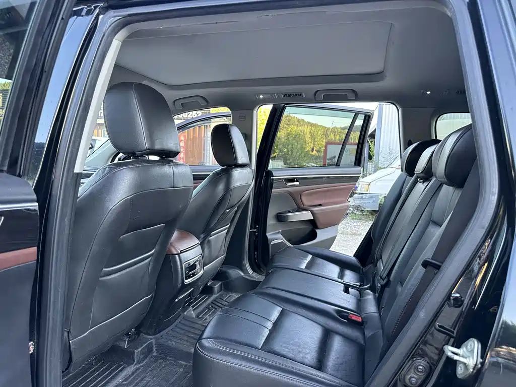 GAC Motor Trumpchi GS8 — фото 8