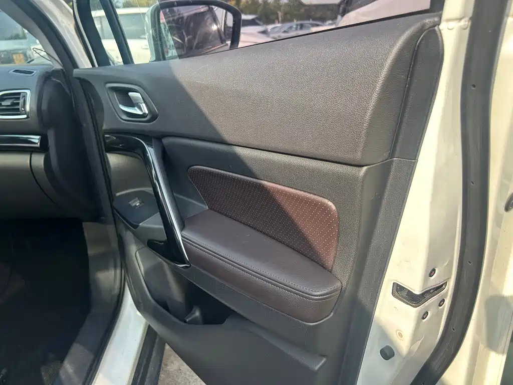 GAC Motor Trumpchi GS4 — фото 22