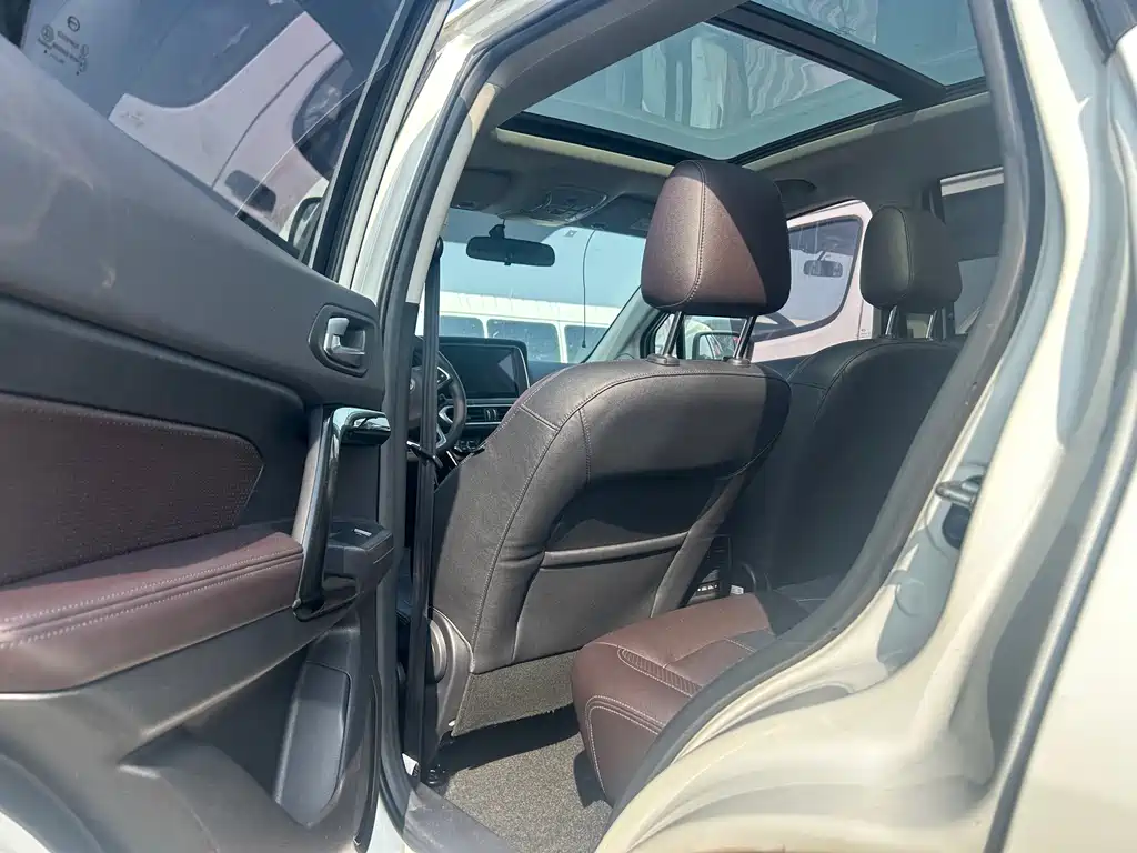 GAC Motor Trumpchi GS4 — фото 10