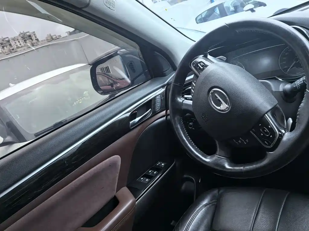 GAC Motor Trumpchi GS8 — фото 10