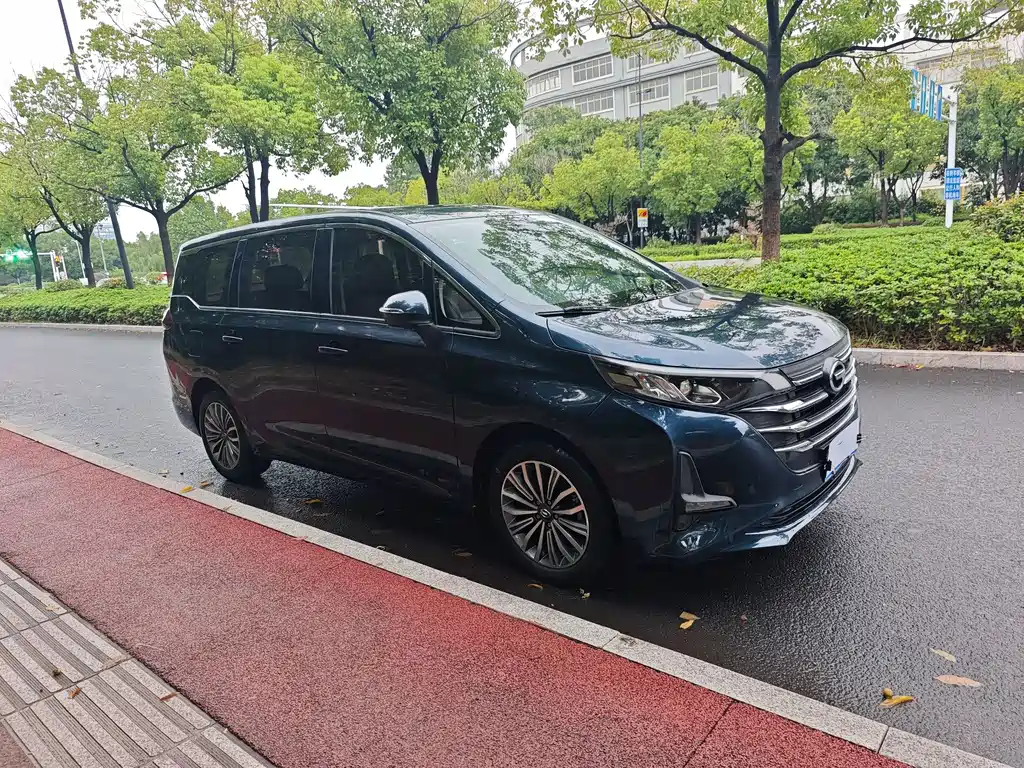GAC Motor Trumpchi M6 — фото 3