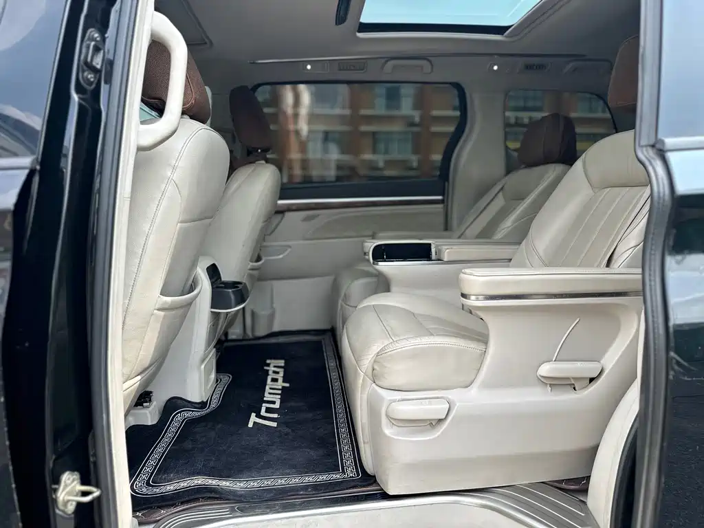 GAC Motor Trumpchi M8 — фото 8