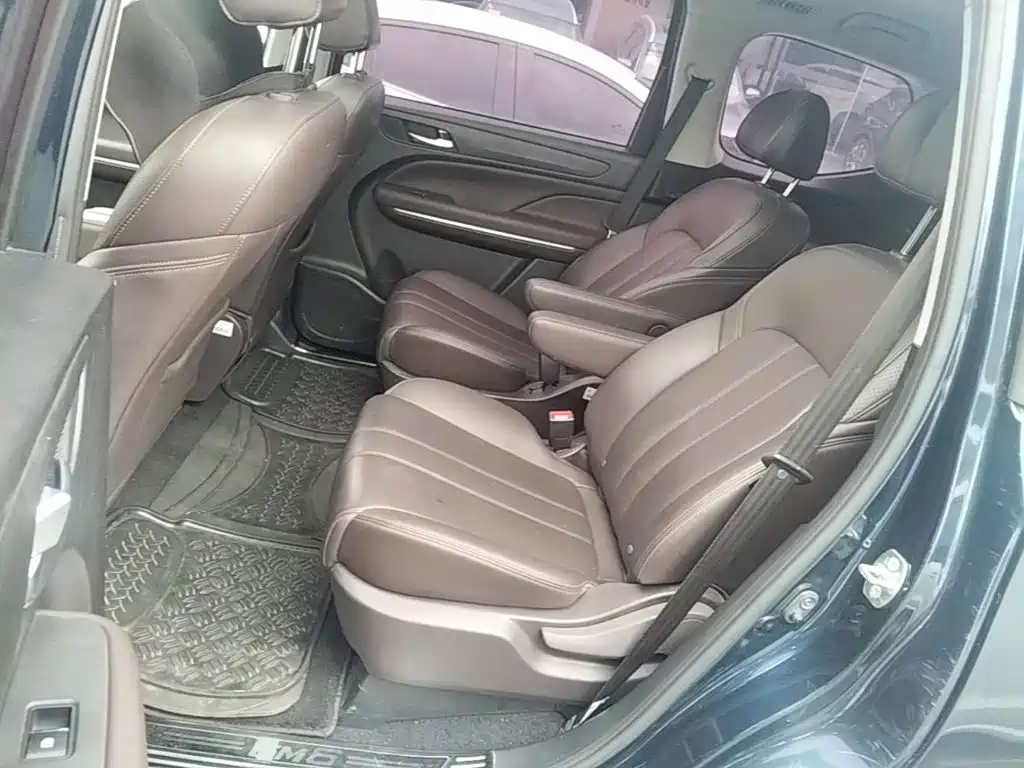 GAC Motor Trumpchi M6 — фото 17