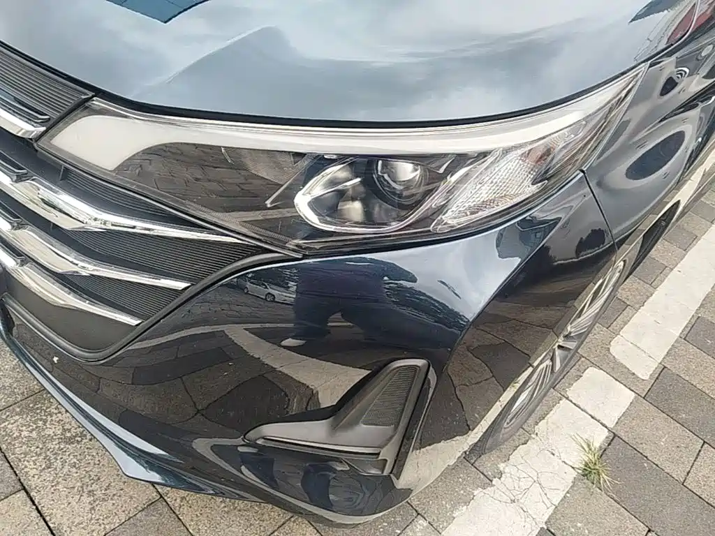 GAC Motor Trumpchi M6 — фото 24