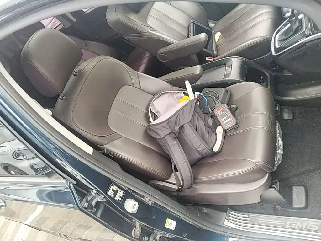 GAC Motor Trumpchi M6 — фото 25