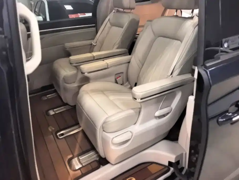 GAC Motor Trumpchi M8 — фото 11