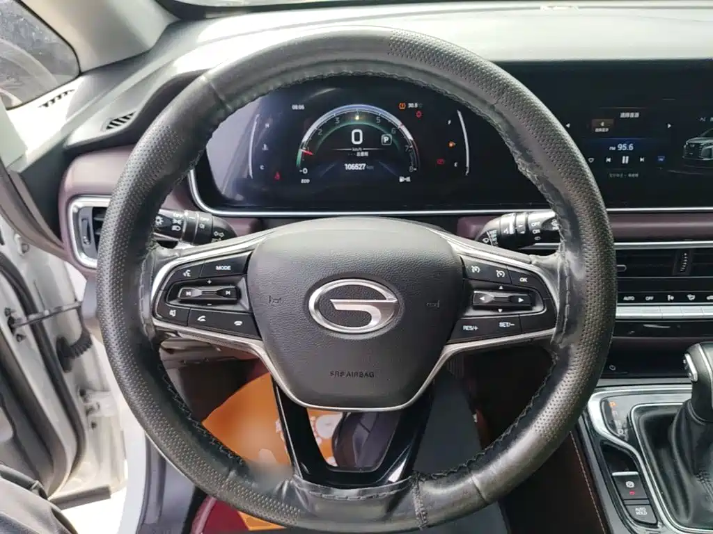 GAC Motor Trumpchi M6 — фото 11