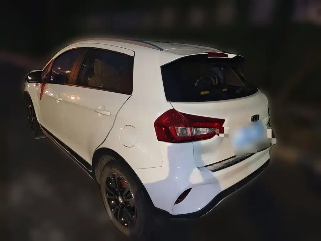 Geely Vision X3 — фото 8