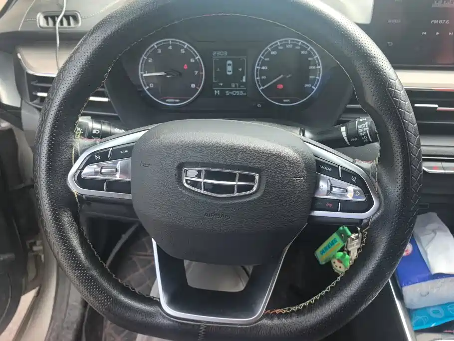 Geely Vision X3 — фото 15