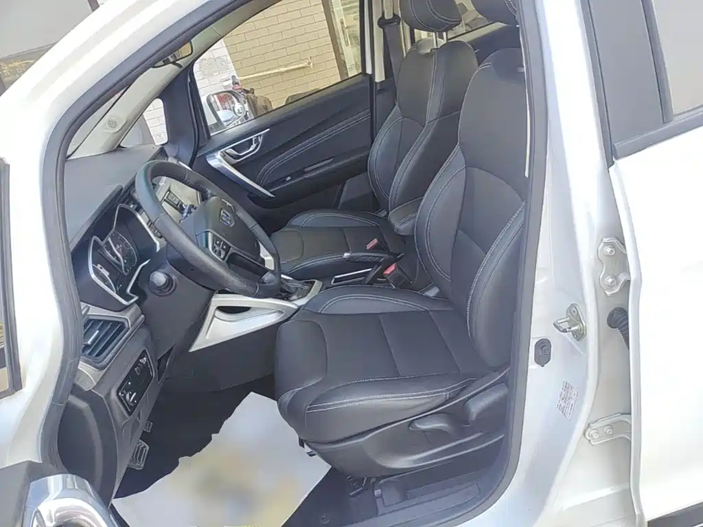 Geely Vision X3 — фото 15
