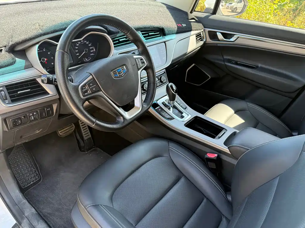 Geely Emgrand GS — фото 10