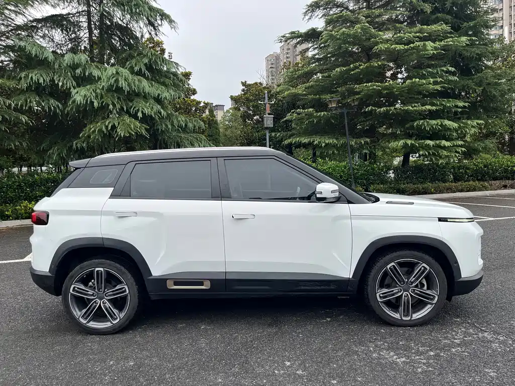 Geely Icon — фото 3
