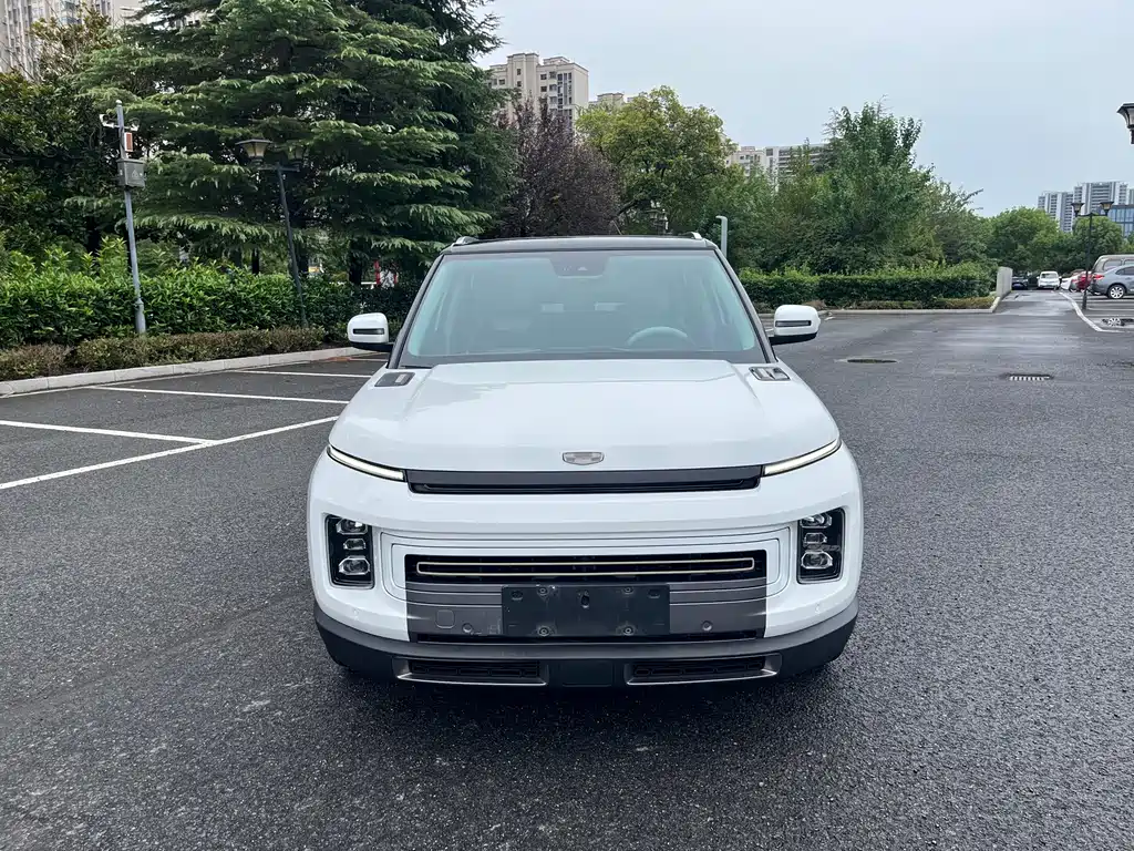Geely Icon — фото 8