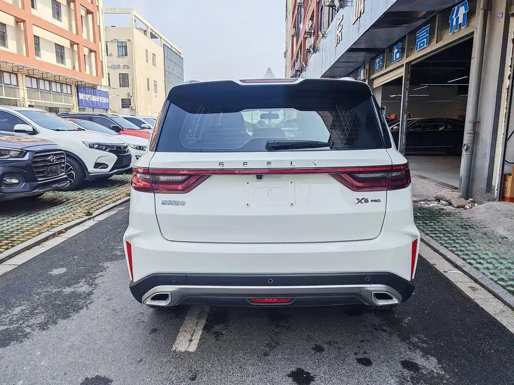 Geely Vision X6 — фото 4