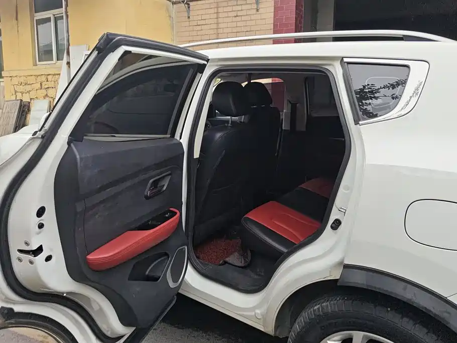 Haval H2s — фото 11