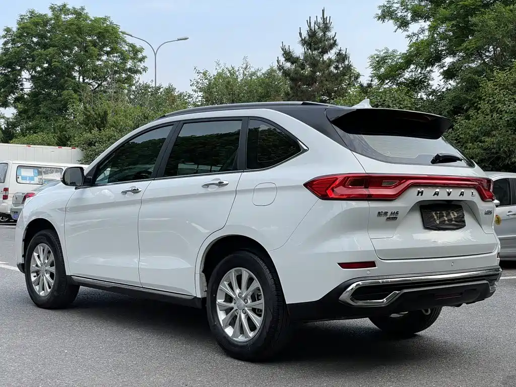 Haval M6 — фото 7