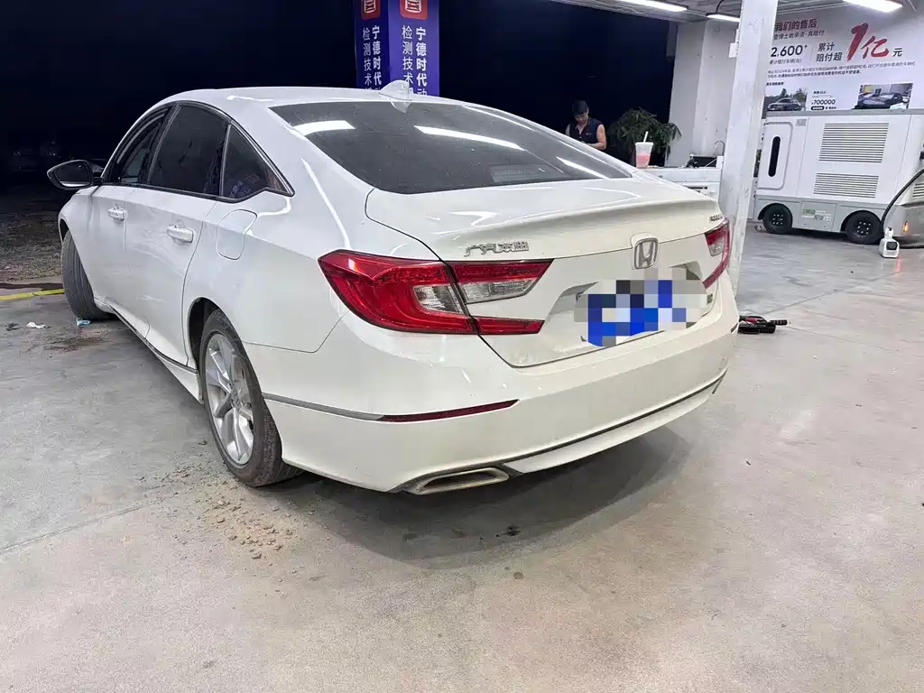 Honda Accord — фото 2