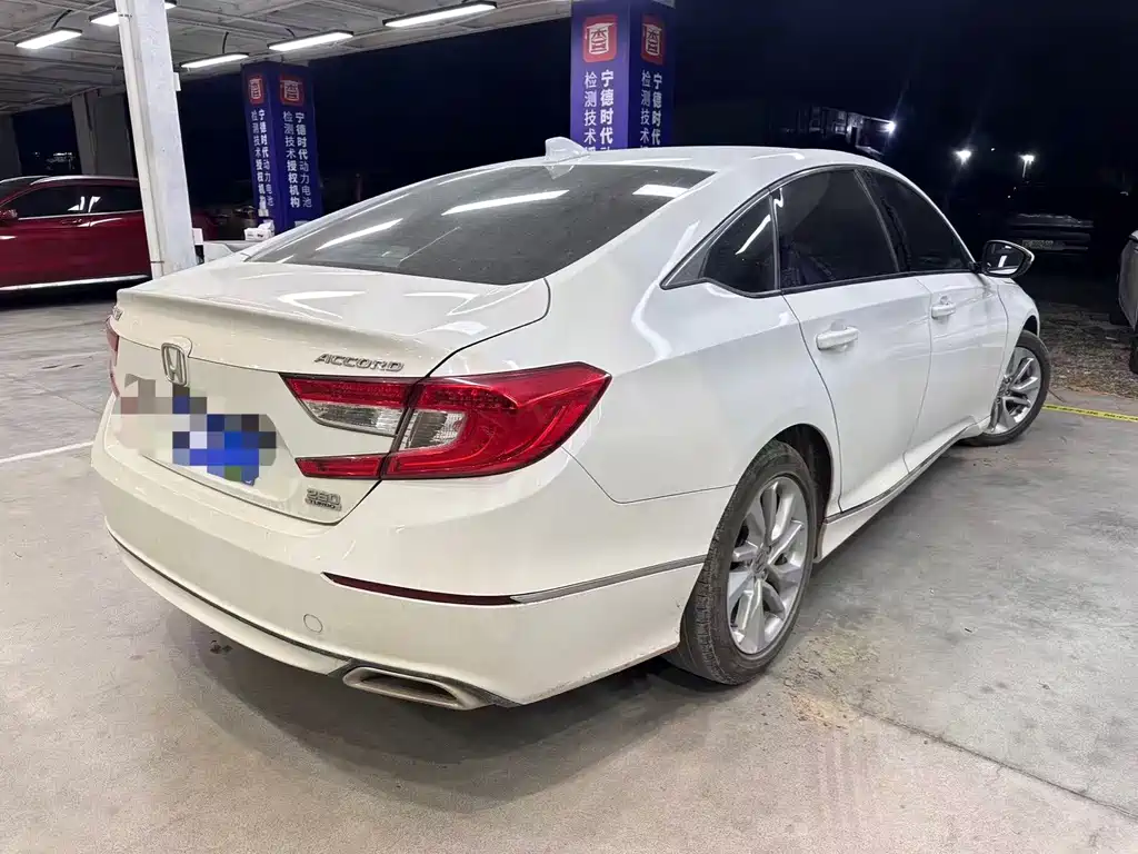 Honda Accord — фото 3