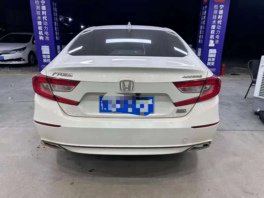 Honda Accord — фото 4