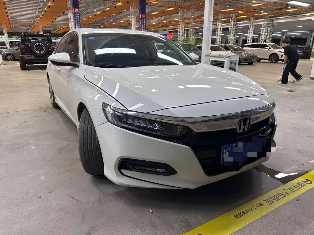 Honda Accord — фото 5