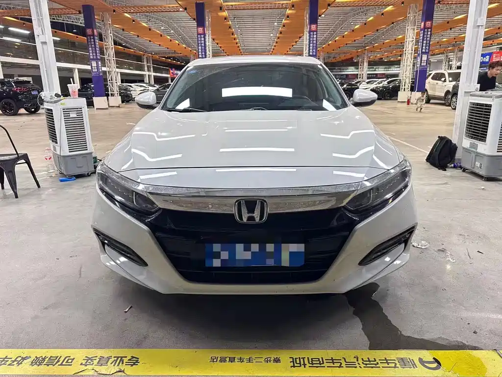 Honda Accord — фото 6