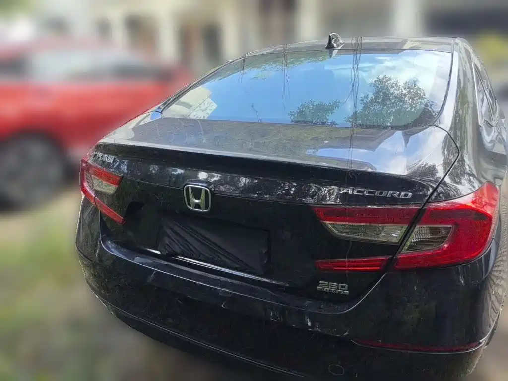 Honda Accord — фото 3