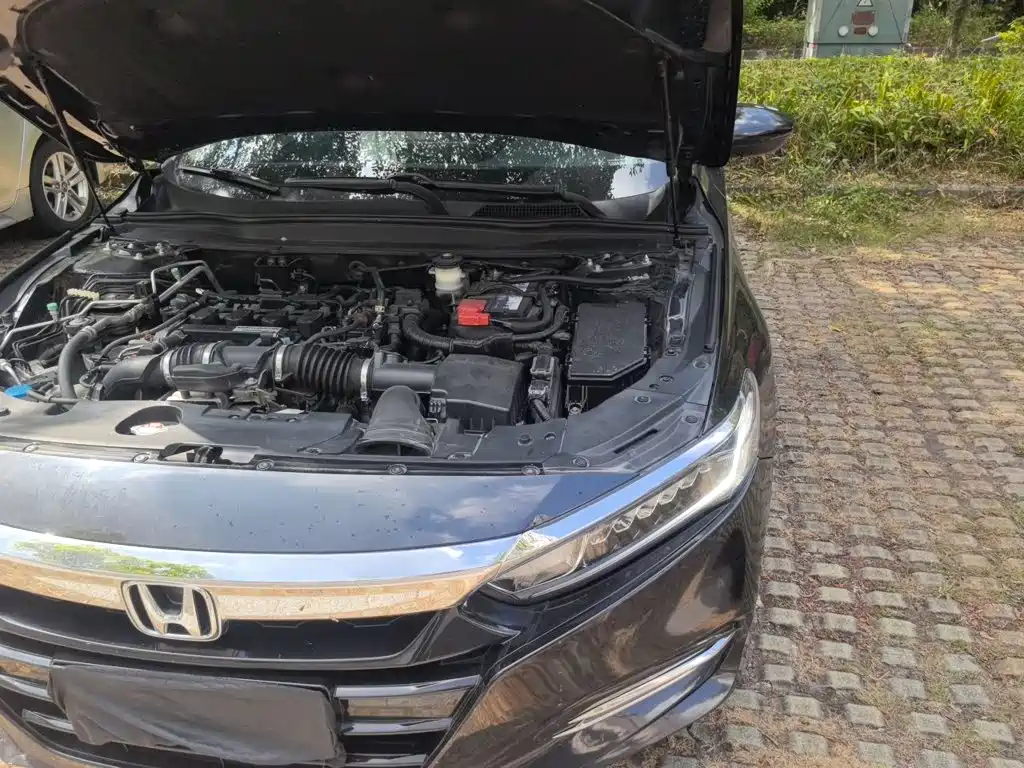 Honda Accord — фото 21