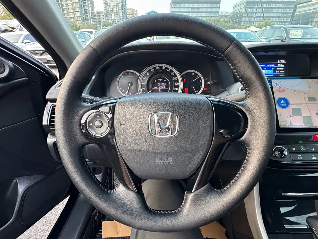 Honda Accord — фото 5