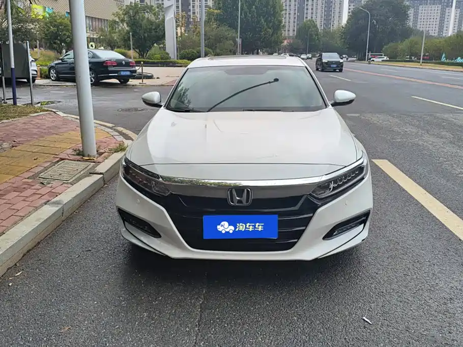 Honda Accord — фото 2