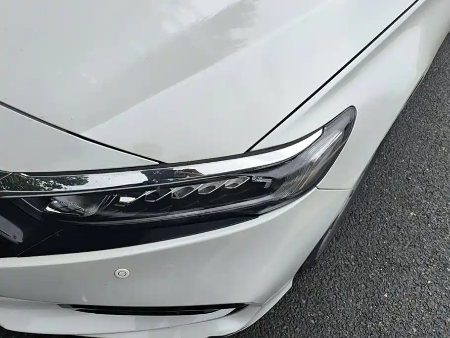 Honda Accord — фото 5