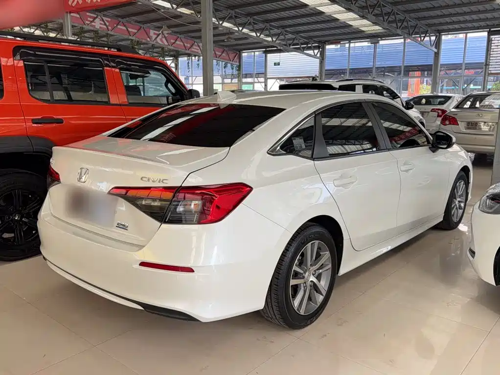 Honda Civic — фото 5