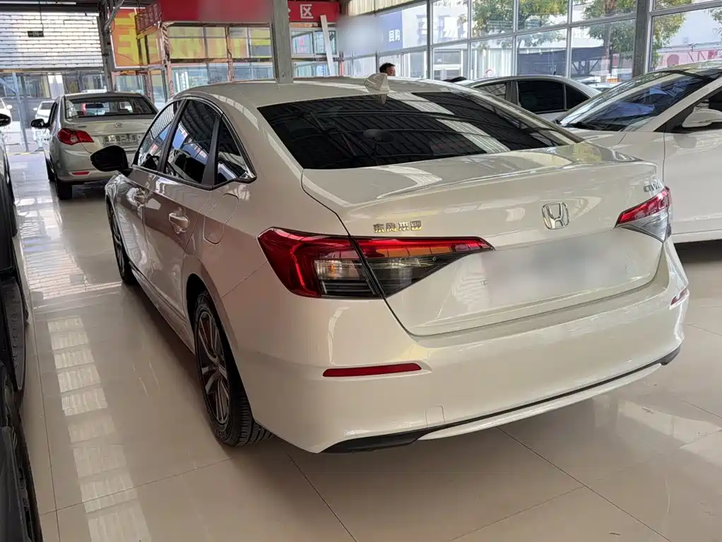 Honda Civic — фото 7