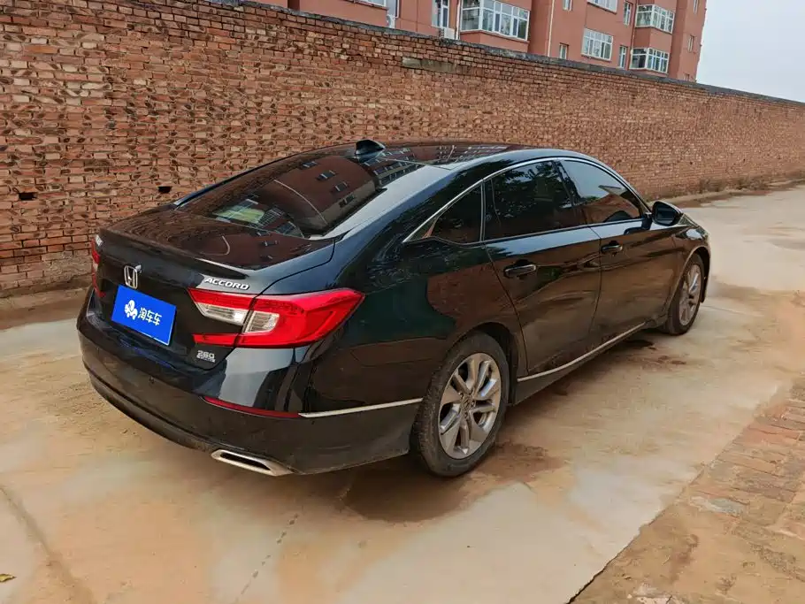 Honda Accord — фото 3
