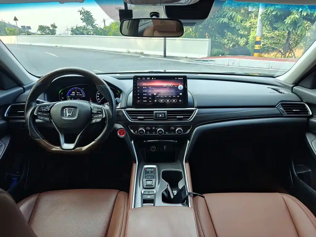 Honda Accord — фото 5