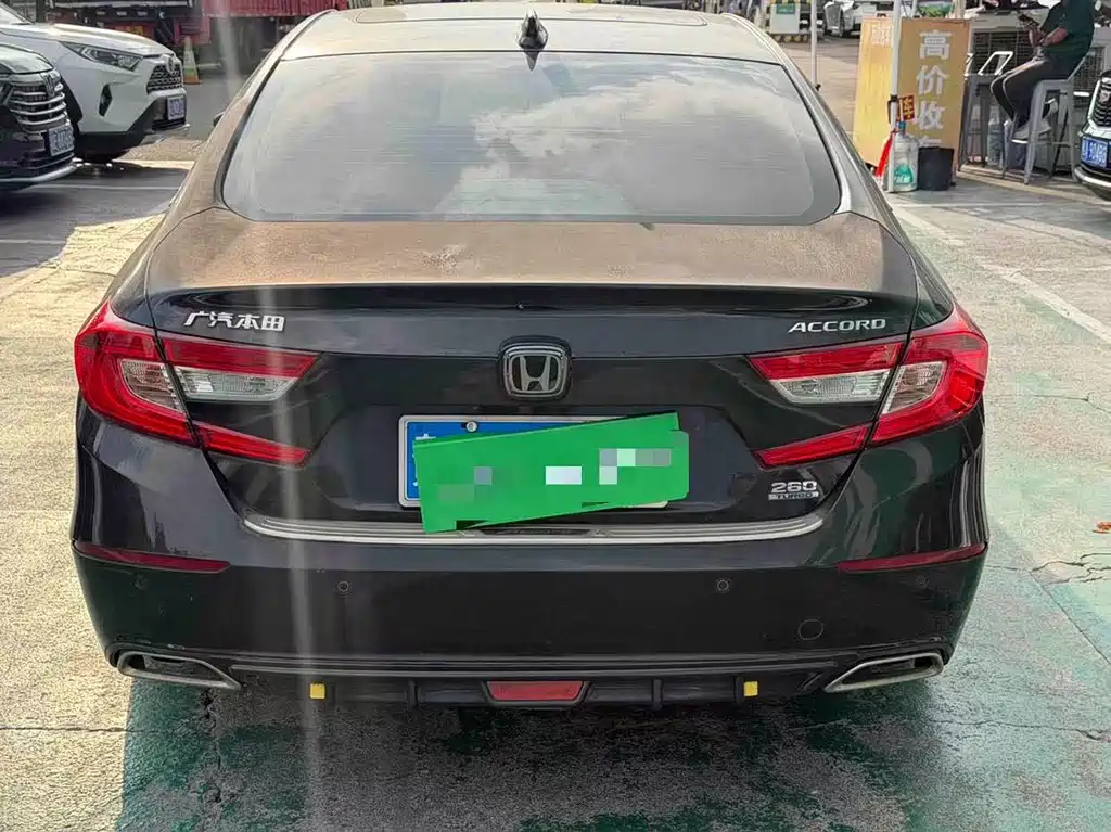 Honda Accord — фото 4